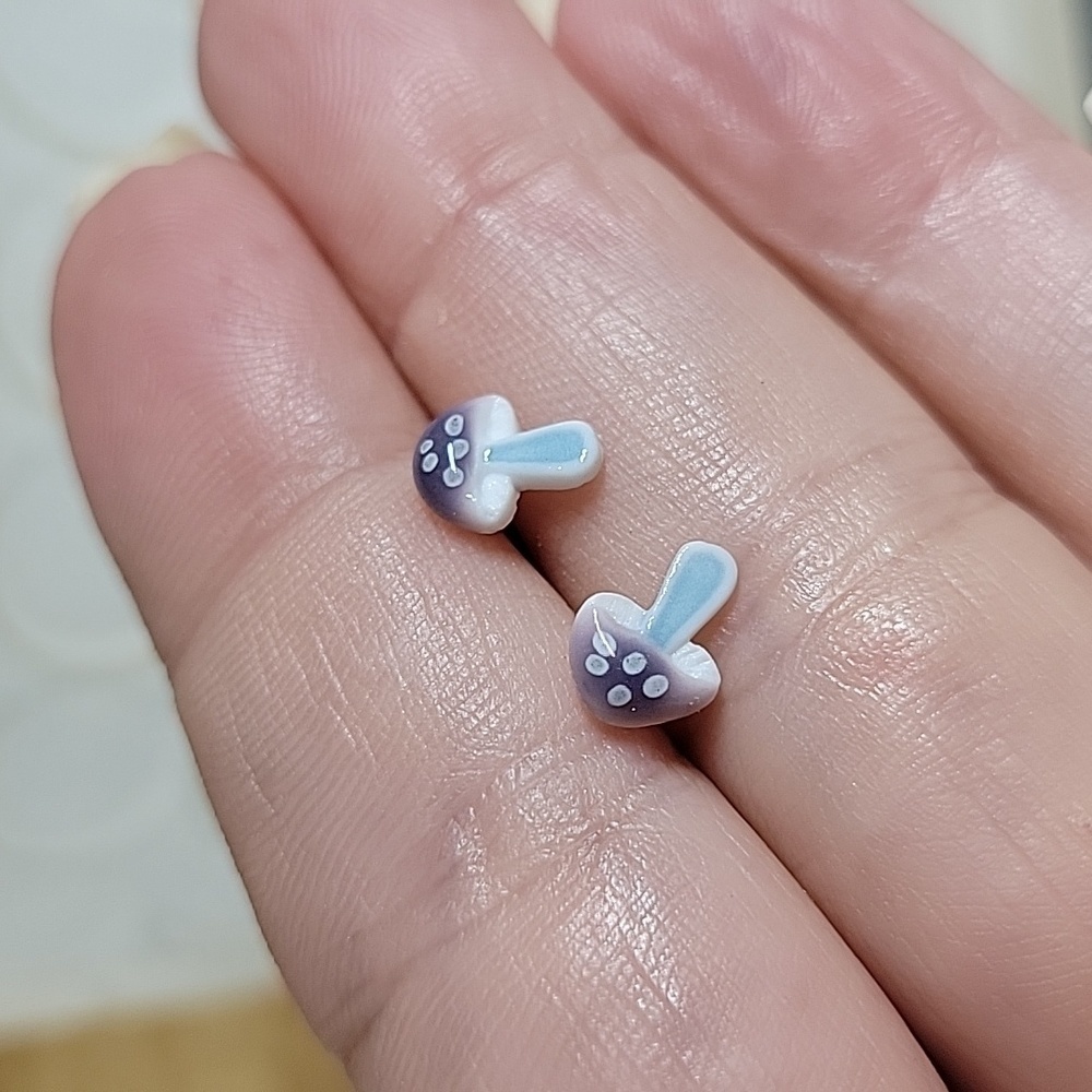 š„LAST PAIRš„ Tiny Ceramic Mushroom Stud Earrings, violet - Picture 3 of 5
